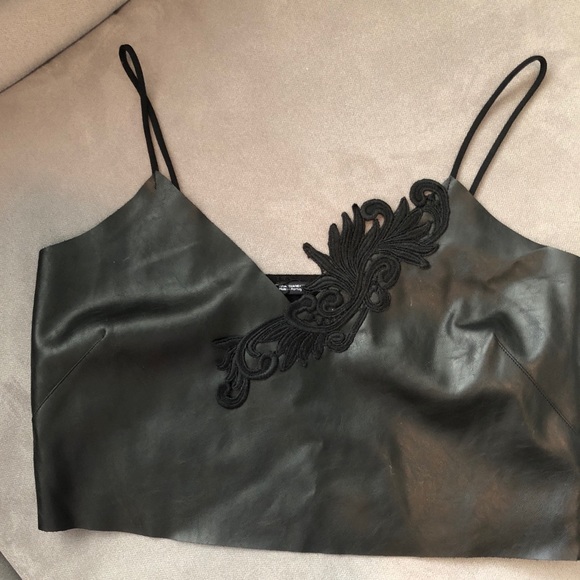 Zara crop top - Picture 1 of 2